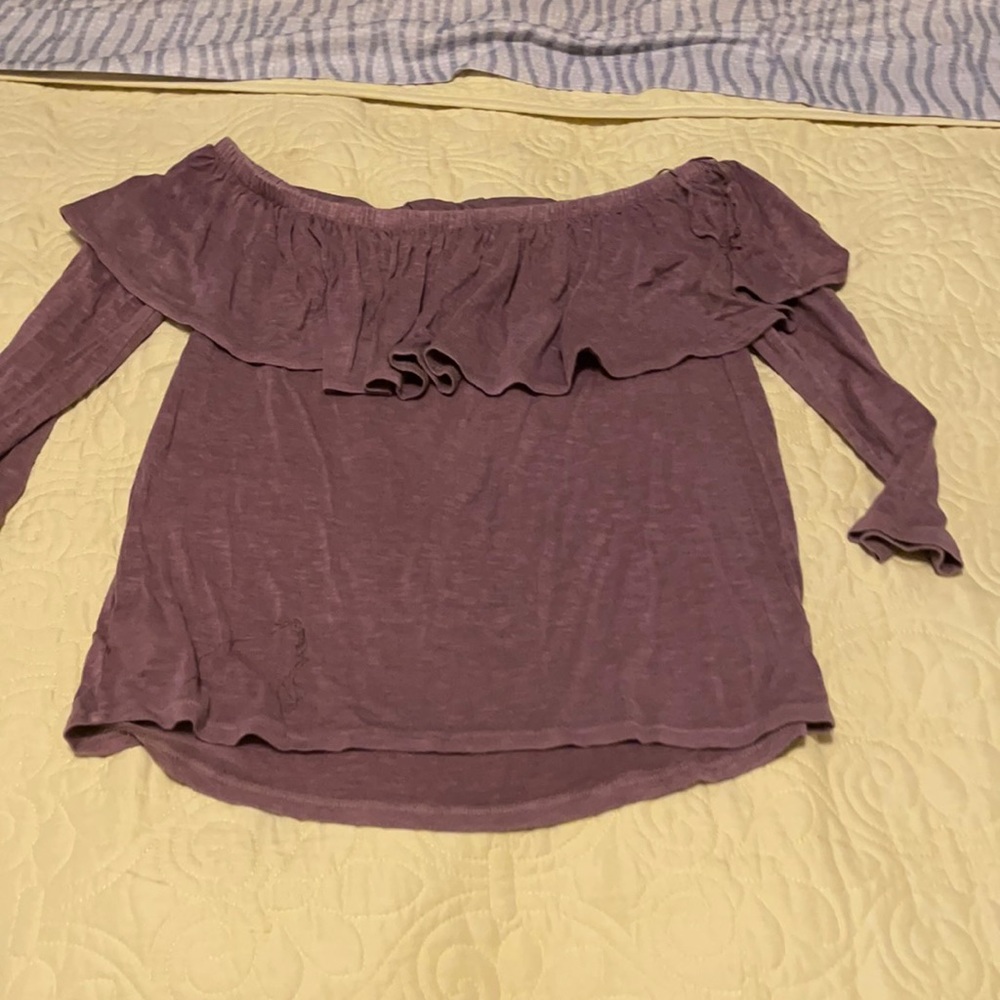 American eagle off the shoulder top